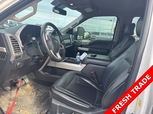 Used 2017 Ford F250 Lariat w/ Chrome Package image 7