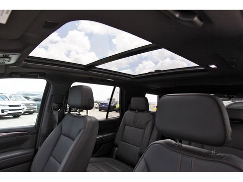 Used 2024 Chevrolet Tahoe RST w/ Luxury Package RWD image 28
