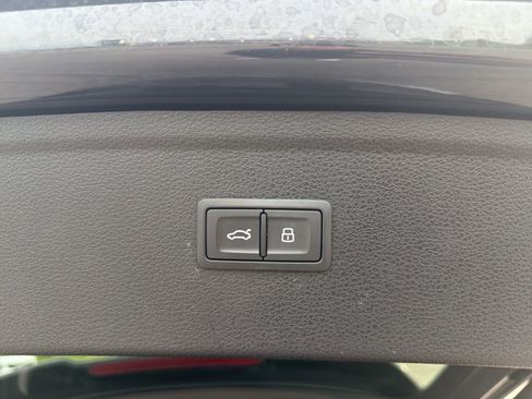 Used 2023 Audi Q5 2.0T Premium image 20