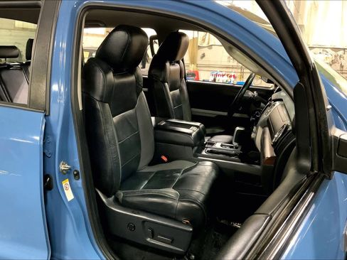 Used 2019 Toyota Tundra Limited w/ Limited Premium Package image 9