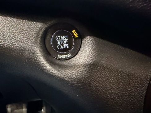 Used 2016 Jeep Cherokee High Altitude image 40