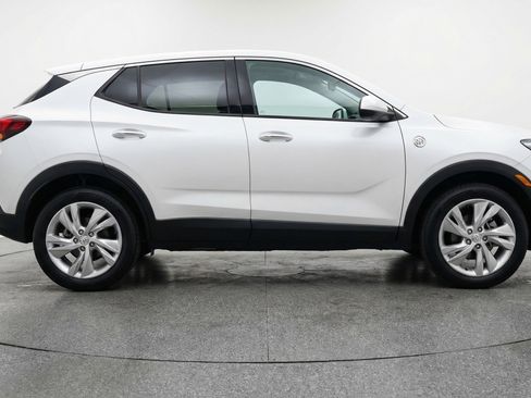 Used 2025 Buick Encore GX Preferred image 11