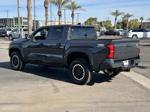 Used 2025 Toyota Tacoma TRD Off-Road AWD/4WD image 4