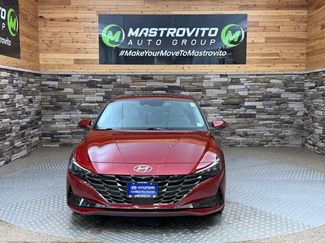 Used 2023 Hyundai Elantra Limited w/ Preferred Accessory Package FWD video 3