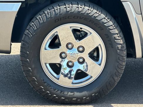 Used 2006 Dodge Dakota Laramie w/ Trailer Tow Group AWD/4WD image 23