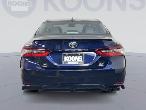 Used 2022 Toyota Camry SE w/ Cold Weather Package image 5