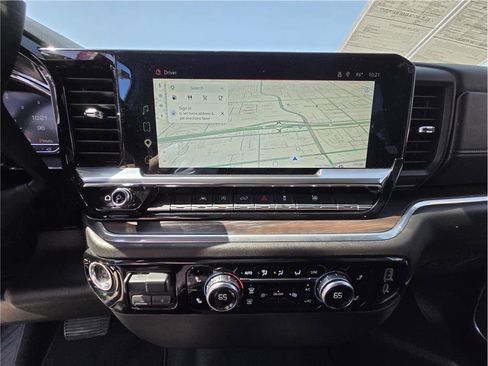 Used 2025 GMC Sierra 1500 SLT RWD image 17