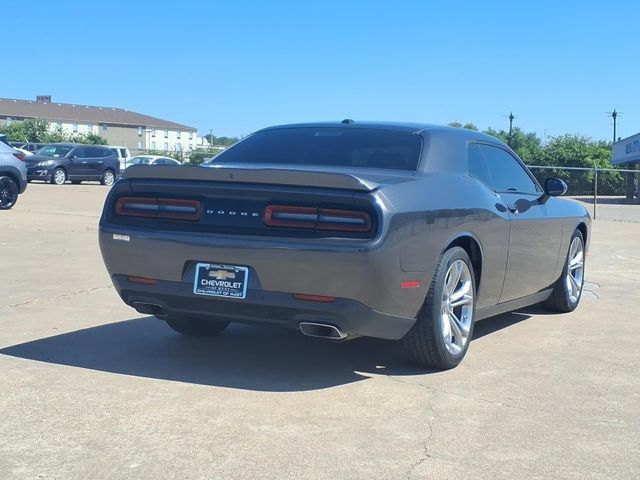Used 2022 Dodge Challenger R/T RWD image 7