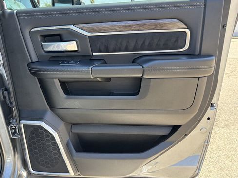Used 2020 RAM 2500 Laramie AWD/4WD image 36