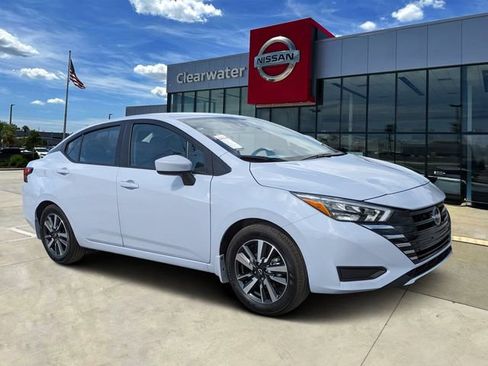 New 2025 Nissan Versa SV w/ Trunk Package FWD image 1