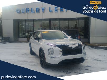Used 2023 Mitsubishi Outlander SE Black Edition