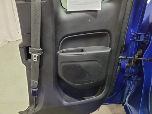 Used 2018 Chevrolet Colorado Z71 image 45