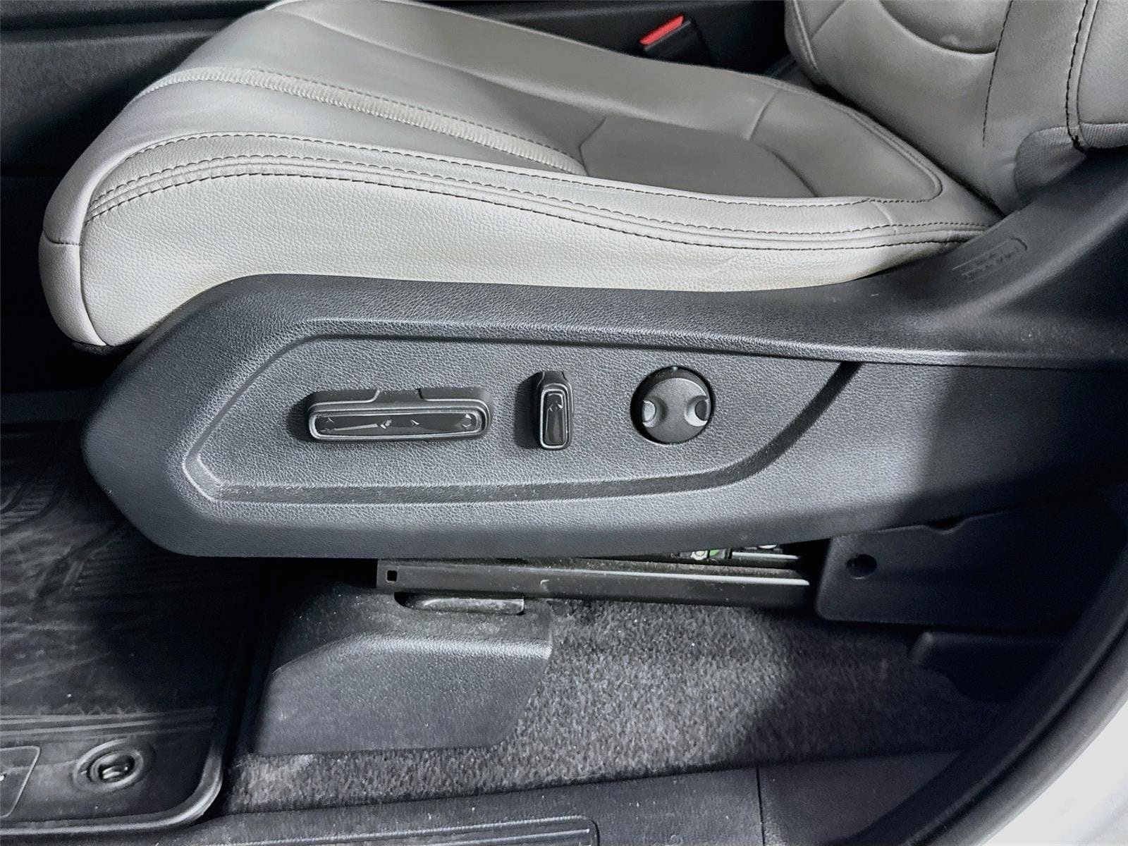 Used 2023 Honda Pilot Touring image 21
