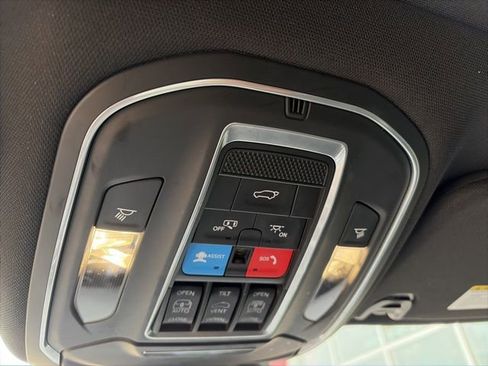 Used 2022 Jeep Wagoneer Series I w/ Premium Group I image 19