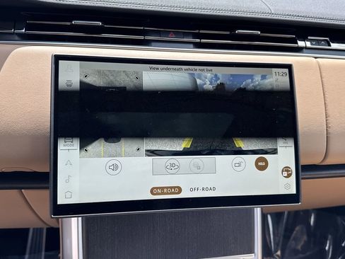 New 2025 Land Rover Range Rover SE AWD/4WD image 24