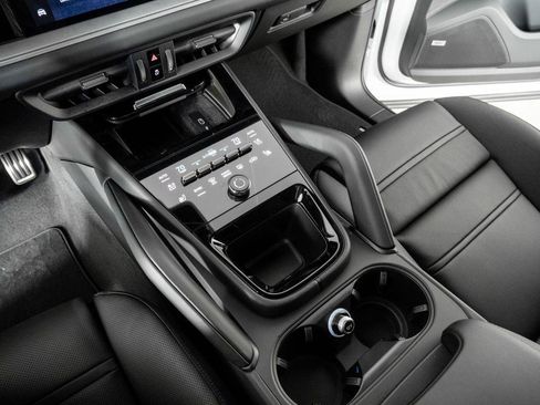New 2026 Porsche Cayenne S AWD/4WD image 18