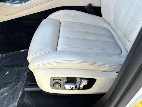 Certified 2022 BMW X5 xDrive45e w/ Luxury Seating Package image 20