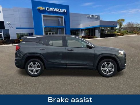 Used 2020 GMC Terrain SLE image 9