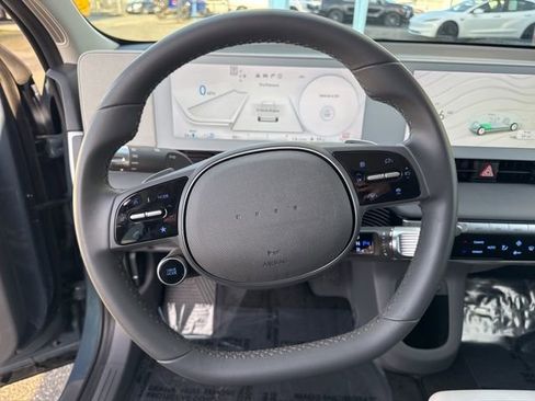 Used 2024 Hyundai Ioniq 5 SE image 18