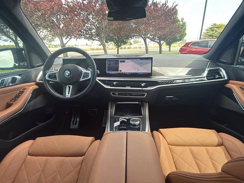 Used 2026 BMW X5 M60i AWD/4WD image 6