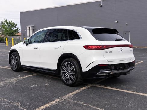 Used 2023 Mercedes-Benz EQS 580 4MATIC SUV w/ Acoustic Comfort Package image 6