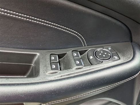 Used 2022 Ford Edge Titanium image 16