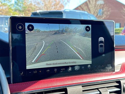 Used 2024 Lincoln Corsair Reserve image 23