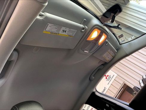 Used 2020 Jeep Cherokee Latitude FWD image 13