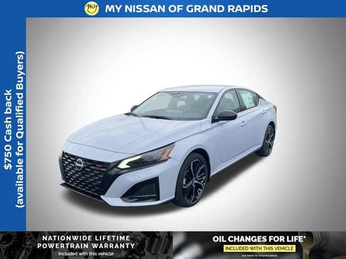New 2026 Nissan Altima 2.5 SR AWD/4WD image 1