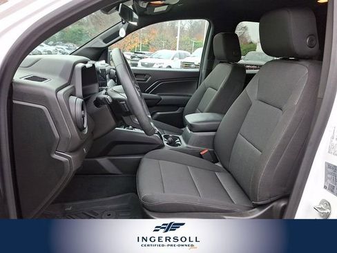 Used 2024 Chevrolet Colorado Trail Boss image 17