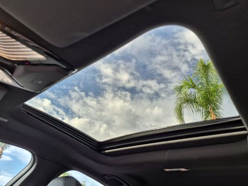Certified 2025 BMW i4 eDrive40 w/ Premium Package RWD image 28