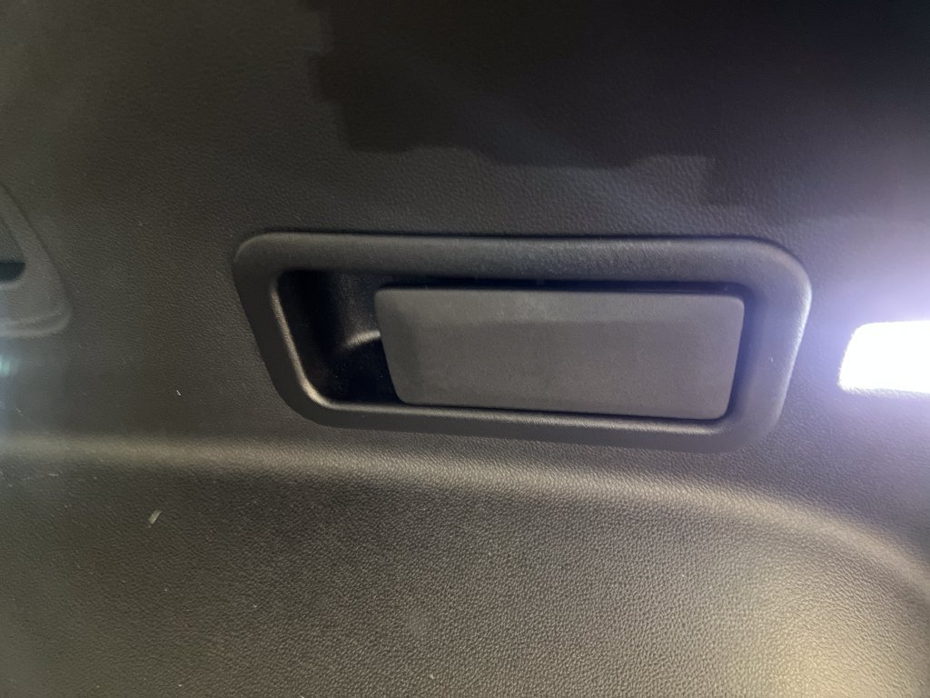 Used 2025 Chevrolet Blazer LT FWD image 39