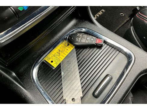 Used 2018 Dodge Grand Caravan GT FWD image 12