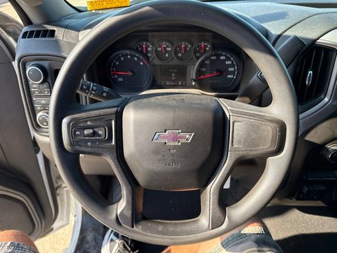 Used 2021 Chevrolet Silverado 1500 Custom Trail Boss AWD/4WD image 21