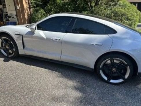 Used 2021 Porsche Taycan Turbo S image 4