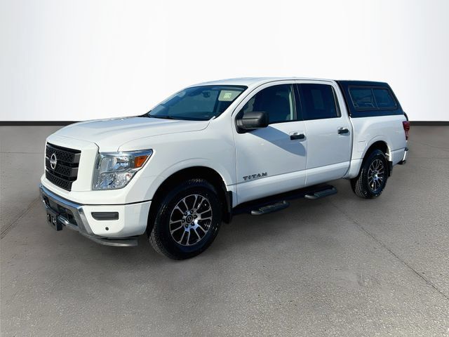 Used 2024 Nissan Titan SV w/ SV Convenience Package RWD image 3