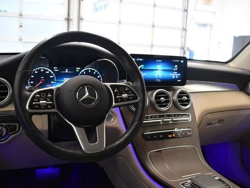 Used 2022 Mercedes-Benz GLC 300 4MATIC image 23