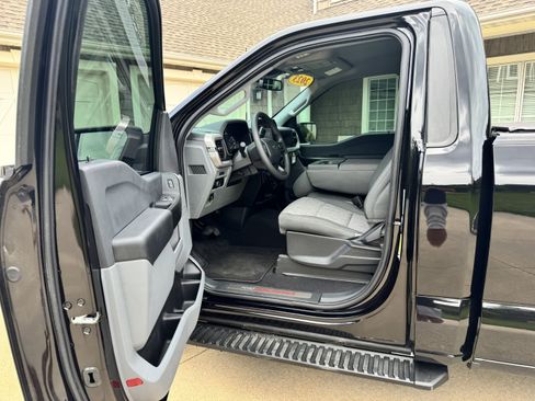 Used 2023 Ford F150 XL w/ Trailer Tow Package AWD/4WD image 9