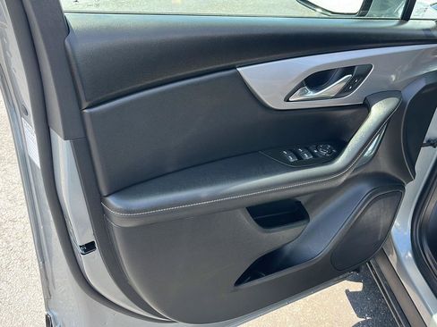 Used 2025 Chevrolet Blazer LT AWD/4WD image 20