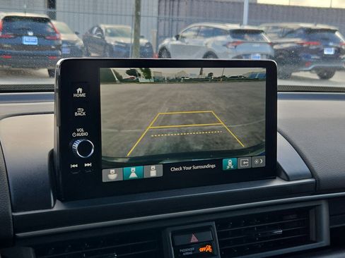 Used 2024 Honda Pilot EX-L image 23