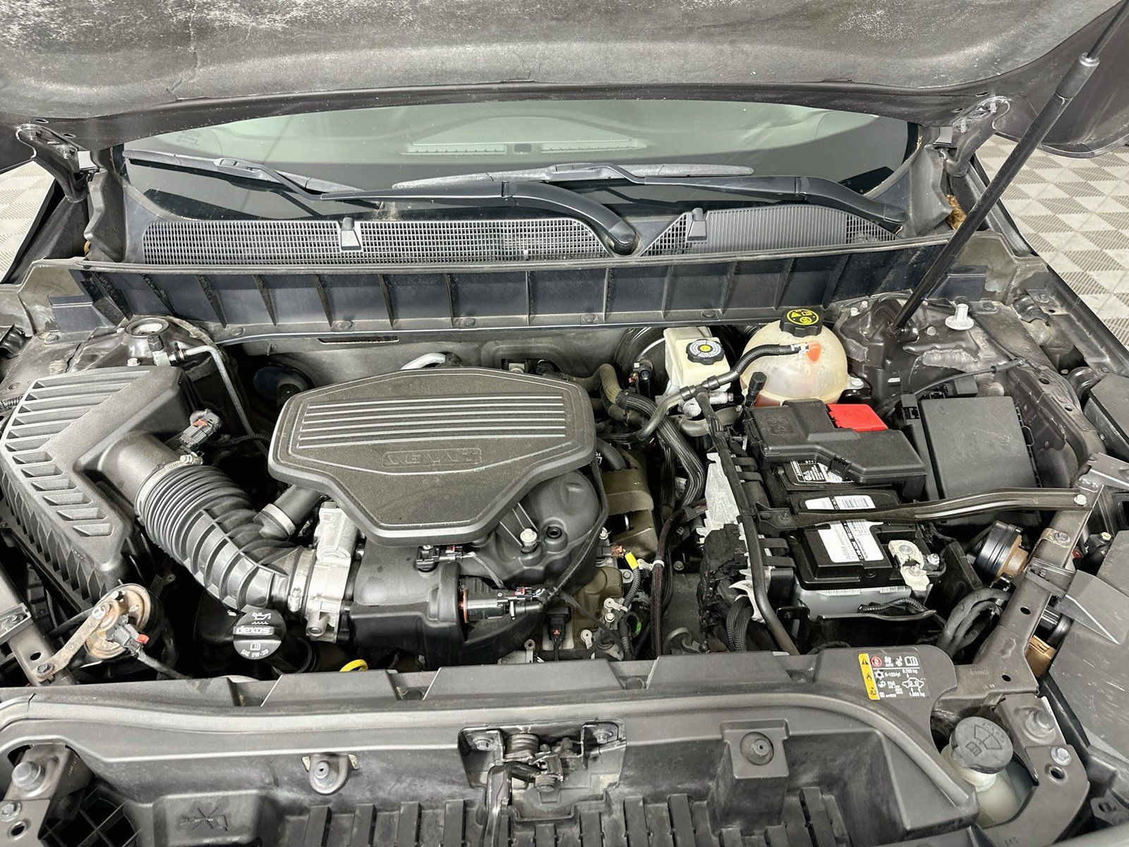 Used 2017 GMC Acadia SLT AWD/4WD image 33