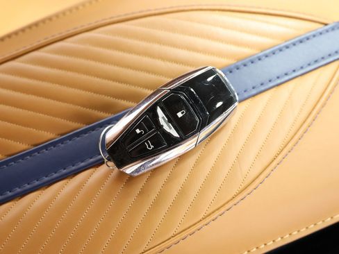 Used 2023 Aston Martin DBS Coupe RWD image 8