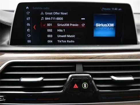 Used 2018 BMW 740i image 26