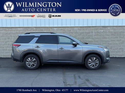 Used 2025 Nissan Pathfinder SV AWD/4WD image 1