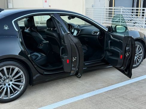Used 2020 Maserati Ghibli RWD image 18