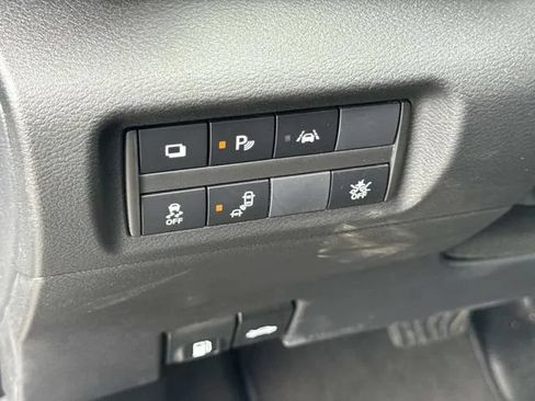 Used 2025 Nissan Kicks Play S FWD image 31