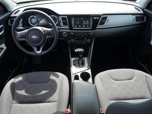 Used 2017 Kia Niro LX FWD image 27