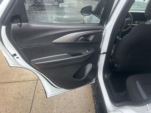 Used 2025 Chevrolet TrailBlazer LT image 15