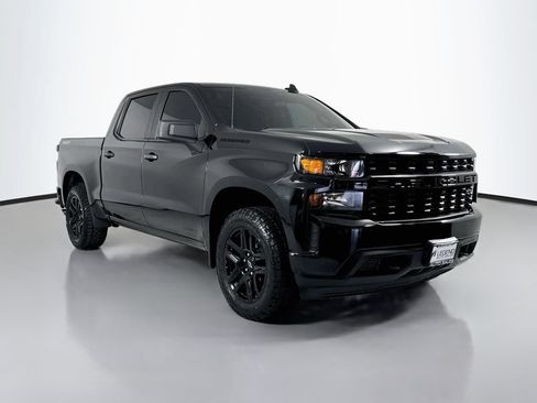 Used 2020 Chevrolet Silverado 1500 Custom w/ Rally Edition AWD/4WD image 4