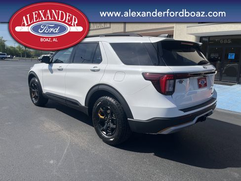 New 2026 Ford Explorer Tremor image 2